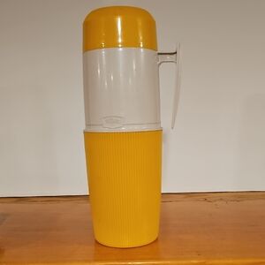 Thermos Yellow and Cream Beverage Container Model 6402